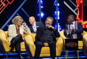 Alex Perron Instagram - Je crois que la blague que je viens d’entendre était grinçante ! Le grand bien-cuit de Normand Brathwaite bientôt dans ta télé ! @vrai.ca @tvareseau @comediha