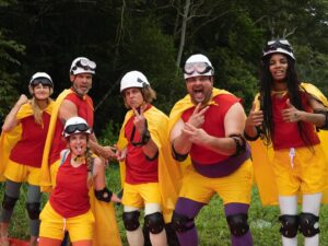 Alex Perron Instagram - Dimanche 18:30 à @tvareseau, ne manquez pas le film de super-héros « Les X-Men de la jungle » ! @smditva
