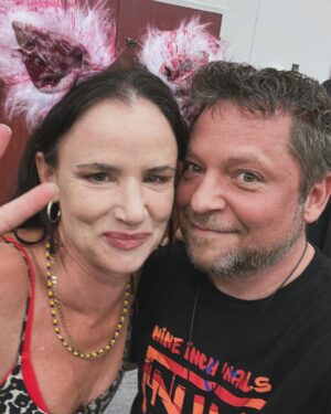 Alex Vincent Instagram - Awesome meeting this killer chic! #badass #naturalbornkiller @juliettelewis #ninfans
