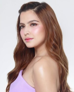 Alexa Ilacad Instagram - First with this sweet girl @alexailacad 💗

Hair @jurysorianopanganiban 
Styled by @pattyyap 

#alexailacad #makeupartistmanila #makeupartistqc #pbb #pbblive #pbbalexa