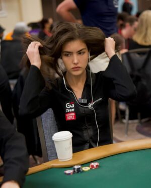 Alexandra Botez Instagram - If I had a dollar for every time I raged and said I’m quitting poker, I’d use it to buy myself into the main event again next year 🤡