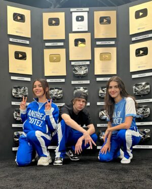 Alexandra Botez Instagram - WE WERE IN A MR BEAST VIDEO!!!!!! don’t ask me which one of us survived 👯‍♀️🤨