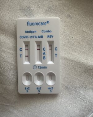 Alexandra Lencastre Instagram - Covid chegou a esta família …
Infelizmente#a nossa solidariedade para quem passa pelo mesmo com idosos e crianças com sistema imunitário mais frágil.
Estive ausente de 2 dias de gravações na Plural e da Grande festa de Verão da TVi onde Felizmebte a minha filha Margarida Bakkker pode ir e tb representar me ❤️🌸❤️🌸🌸🌸🌸🌸🌸🌸🌸🌸obrigada a todos os colegas e a todos os elementos da Produção que deram a volta folhas de trabalho para nunca se parar e a Festa brilhou como Sempre Brilha e comigo a mandar um abraço gigante deitada com febre @esta semana entrará com boas novas e tudo voltara  ao norma#obrigada @pluralficcao obrigada @TVI- a estação do meu coração ♥️