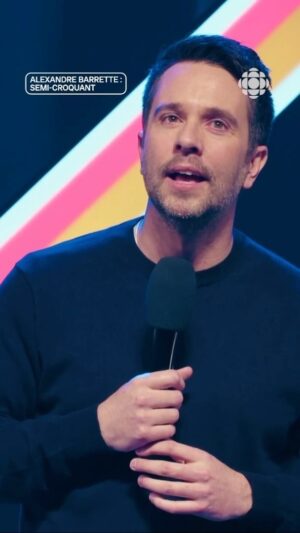Alexandre Barrette Instagram - Êtes-vous d’accord avec @alex_barrette ? 😅🦇
Écoutez son spectacle « Alexandre Barrette : Semi-croquant » en version audio dès maintenant sur RC OHdio! 🎧

Le titre du spectacle, Semi-croquant, reflète bien la dualité de l’homme et de l’artiste. À la fois baveux, mais civilisé, osé sans être vulgaire, irrévérencieux, mais sympathique, et arrogant, mais d’une grande sensibilité, Alexandre a écrit des numéros qui traduisent bien ce paradoxe. L’humoriste se permet beaucoup de dérision et d’ironie, tout en observant certaines limites.
