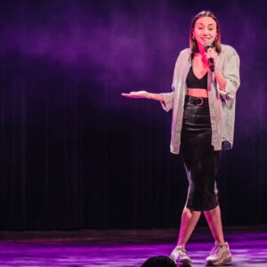 Alexandre Barrette Instagram - Merci beaucoup à tous ceux qui ont assisté aux 4 soirées du Cabaret BleuFeu à l’Impérial Bell de Québec. 

Un immense merci aux artistes, de gros coups de cœur personnels, qui ont accepté de venir faire un tour sur ma soirée ! 

Merci @bleufeu_ @imperialbellqc @zeromusique @genevievehd @korinecote @marylenegendron @annesarahcharbonneau @samuel.vigneault.58 @cstevebiko @nathan_meilleur @marianacherie @jess.chartrand @simondelisle @billytellier @kingmelrose @mathduff @monadegrenoble @magali.saintvincent

Maintenant, quelle est la suite ?

D’autres soirées du genre à Québec ? 

Des soirées similaires à Montréal ?
 
La sortie de mon 4e one-man-show ???

À suivre… 😉 

Crédit photo : @carbophotographe