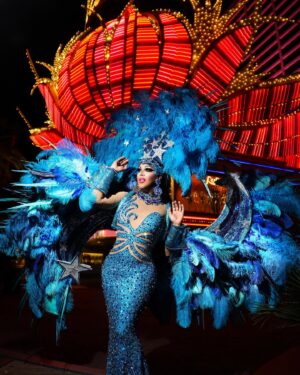 Alexis Mateo Instagram - We are celebrating 500 shows of #rupaulsdragracelive @flamingovegas tonight!  This amazing show directed by @rupaulofficial and @jamizzi  is amazing and Is an honor to become a official #showgirl to perform at the #lasvegas strip. Congrats 🎉 to all the cast and crew that for 500 shows has bring joy to all our fans, friends and queens!  Come visit us very soon here at #sincity @worldofwonder @rupaulsdragrace #dragracelasvegas #bam photo by @marco_ovando dress by @jhonycalderon @fantasyfeathersnyc