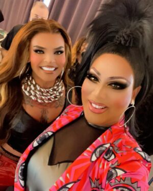 Alexis Mateo Instagram - My baby @vanessavanjie is having a baby shower ❤️ watch our episode in the new series @dragmetodinner now streaming at @hulu and see the rest of your favorite queens make a mess in the kitchen as we plan the best parties ever with @thebiancadelrio @nph @dbelicious and many more!