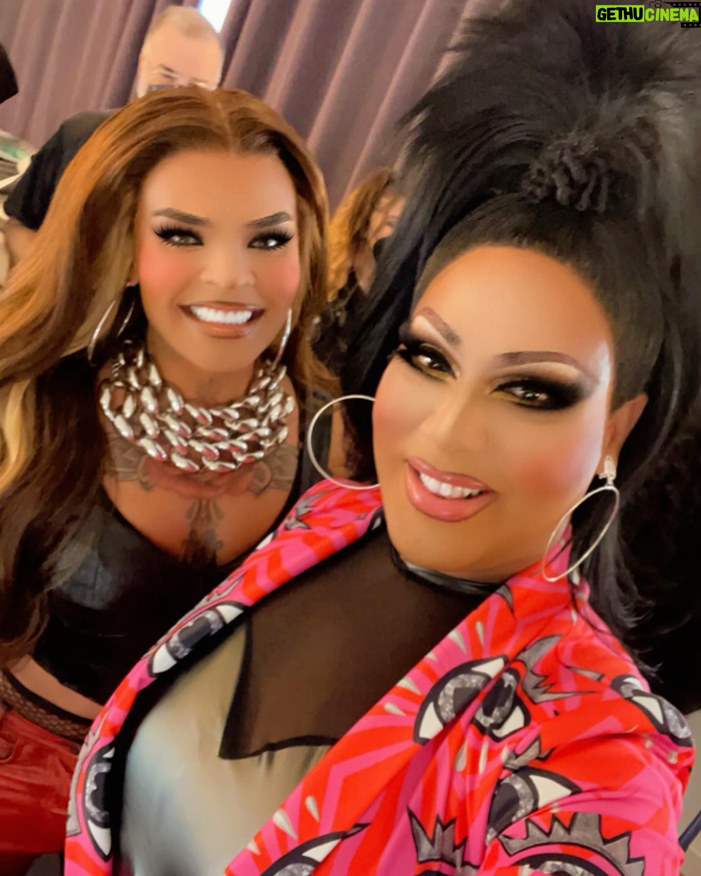 Alexis Mateo - 8.7K Likes - My baby @vanessavanjie is having a baby shower ❤️ watch our episode in the new series @dragmetodinner now streaming at @hulu and see the rest of your favorite queens make a mess in the kitchen as we plan the best parties ever with @thebiancadelrio @nph @dbelicious and many more!