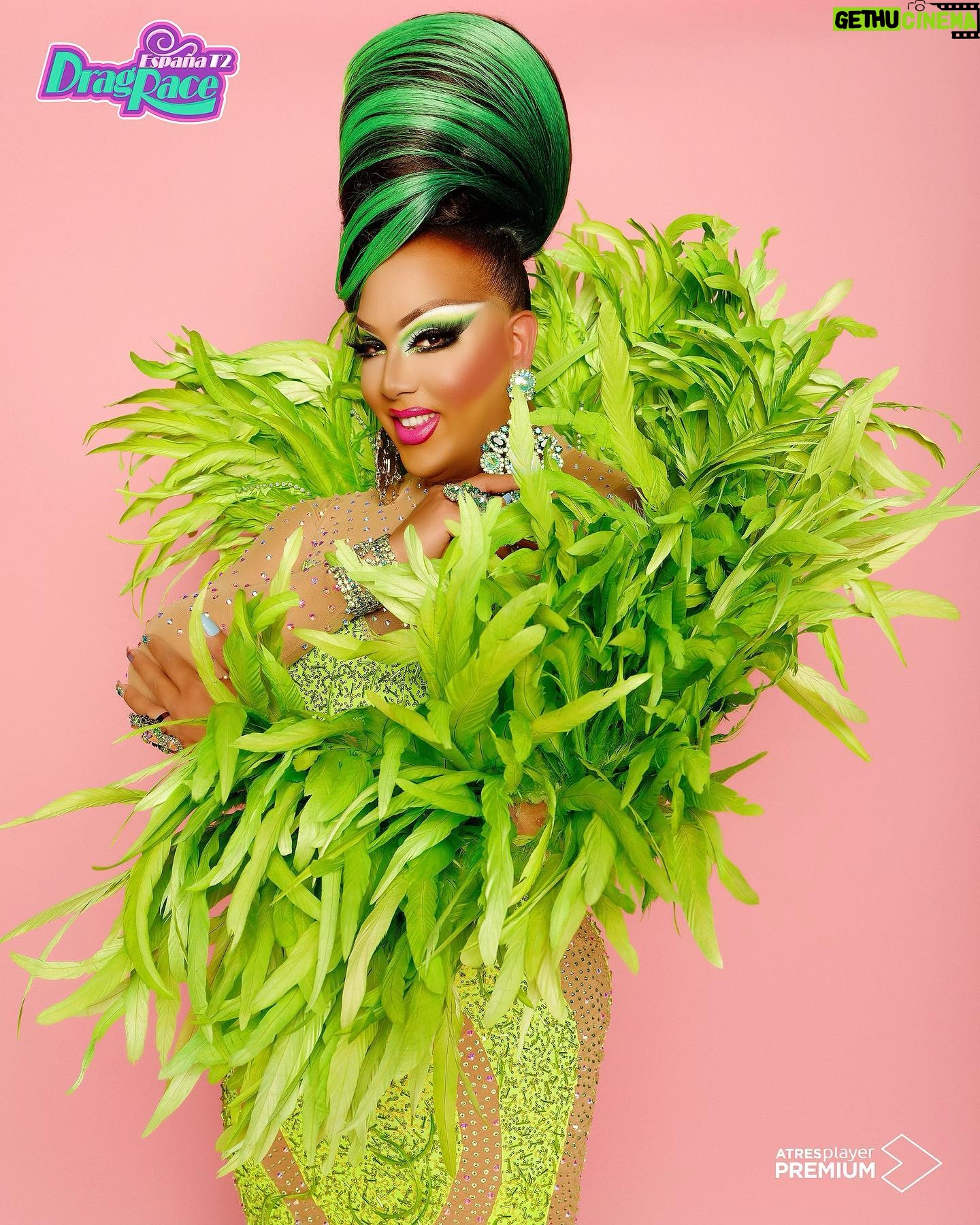 Alexis Mateo - 6K Likes - What an honor to be part of season 2 of @dragracees it was a dream come true to meet all the girls and to celebrate the top 4 on a very emotional episode. Thank you to the production for having me. #bam. Now avaliableonn#atresplayerpremium and #wowpresentsplus Fue todo in honor el ser parte de la segunda temporada de #dragraceespaña conocer a todas las chicasy celebrar el top 4 en un episodio super emocional Gracias a la produccion del programs por tenerme de invitada y sepan que siempre estoy disponible 😜 ya lo pueden ver en @atresplayer o en @wowpresentsplus