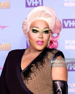 Alexis Mateo Instagram - #dragrace season 14 fenale at @flamingovegas loving my self in my own creation with @kouturekaozhair congrats to the cast on a great season #bam
