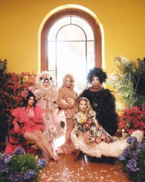Alexis Mateo Instagram - This October, some of my #DragRace sisters @vanessavanjie @aprilcarrion @thebiancadelrio @crystalmethyd and I are celebrating our Latinx heritage and #LGBTQHerstoryMonth! 💖 Watch the full video now on the @rupaulsdragrace YouTube channel ✨ (📸: @erik_carter) 👗 by @aliciamarkstone2002 💇‍♀️ by @jaymesmansfield 
 
VIDEO LINK – 
https://www.youtube.com/watch?v=BI4-XVO-nWs
