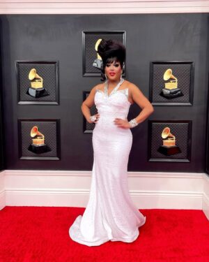 Alexis Mateo Instagram - The red carpet at the #grammys is lit 🔥 #lasvegas is a dram come true for me to share this moments with my #dragrace sisters and Celebrate our Latina Queen @selenaqofficial with this replica look by @tamisha_iman and @victoria_mateo  from her original look in 1994 #grammys #selenaquintanilla #dragrace #bam