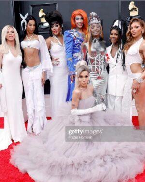 Alexis Mateo Instagram - The red carpet at the #grammys is lit 🔥 #lasvegas is a dram come true for me to share this moments with my #dragrace sisters and Celebrate our Latina Queen @selenaqofficial with this replica look by @tamisha_iman and @victoria_mateo  from her original look in 1994 #grammys #selenaquintanilla #dragrace #bam