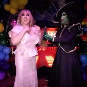 Alexis Mateo Instagram - I had a blast last night at @piranhavegas and I turned green just to bring a little #broadway for the kids! #wicked #halloween #oz