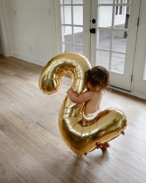 Alexys Gabrielle Instagram - Juniper Lou is two 🍰🌼🎀🤍HOW!? Time is really flying. I guess we’re having too much fun over here 🥹 thank you Lord for trusting me with the gift of being this very special girl’s mom 🤍