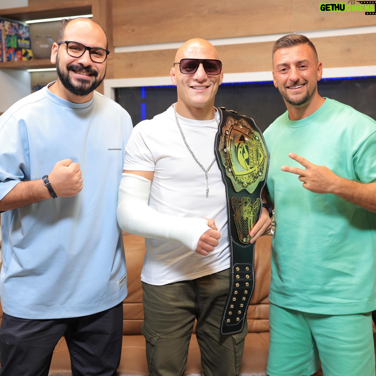 Ali Al-Qaisi - 4.3K Likes - Another epic episode on the way with the Champ @alqaisimma the Royal Fighter joined me on the couch and we talked everything MMA, his latest fight @uae_warriors his time @ufc what drives him to fight and much more!
.
Powered by : VMC Studios.
@vmcstudio @vmcstudiosofficial
Producer & Director : DK. @dk.filmstock
Intro music : @tribezmanbeats
.
Watch on YouTube and listen to the show on Spotify, Apple Itunes, and Google podcasts