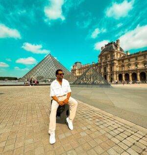 Ali Mahdi Instagram - متُحف اللوفر .باريس 🇫🇷