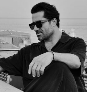 Ali Mahdi Instagram - بالأبيض والأسود .