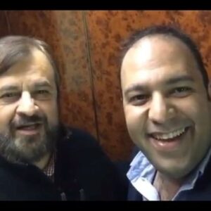Ali Oji Instagram - به یاد شب ها و روزهای زیبایی که کنار شما خوش گذشت و با حال خوب سپری شد وخندیدن های بی انتها و سواد و بینش شما که با اون لحن زیبا در هم می آمیخت و می شد ساعت بی پلک زدن به حرف ها تون  گوش کرد و خسته نشد و یاد گرفت …
خدانگهدار جناب دکتر صدر 
دوست داشتنی و بی نظیر 
 یاد شما در قلب من همیشه زنده است …
تا آخر دنیا رفتیم و رفتیم