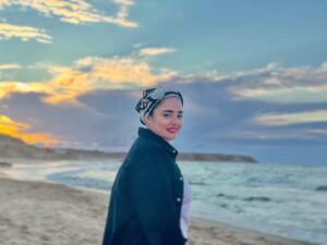 Ali Oji Instagram - چهار سال در کنار مِهر تو بودن ❤️ 
@nargesmohammadi_narges