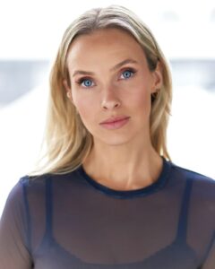 Actress Alicia Banit HD Photos and Wallpapers October 2024