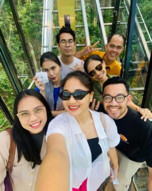 Alicia Chanzia Instagram - Liburan yang pet friendly check 🫶🏻🤍