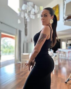 Actress Alicia « Shanna » Kress HD Instagram Photos and Wallpapers August 2024
