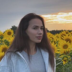 Alina Zagitova Instagram - 🌻