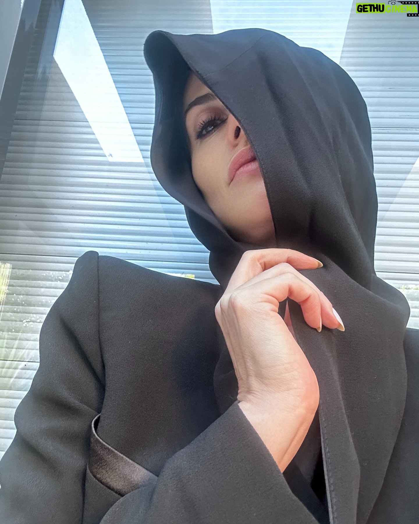 Alinne Moraes - 13.9K Likes - #autorretrato