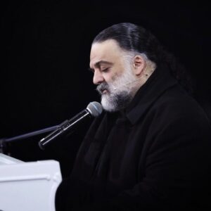 Alireza Assar Instagram - اگر چيزى براى افتخار كردن براى من وجود داشته باشه فقط و فقط داشتن مخاطبين و هموطنانى مثل شماست

وطن يعنى چه اباد و چه ويران
وطن يعنى همينجا،يعنى ايران

به اميد ديدار زود روى ماهتون
با عشق

عكس از خانم ازاده اميرخان عزيز
@azadehamirkhan