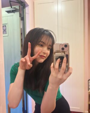 Alisa Sakamaki Instagram - 三日間の沖縄での撮影、無事終わりました✨☺️

私にとって、とてもとても意味のある大切な撮影になりました。
スタッフの皆さん、親戚のみんな、友達、家族、応援してくれる方々に支えられて今の自分がいるんだと、改めて実感できました。
幸せ。本当に幸せだった😭ありがとうございます🙇

みんなに早く言いたいよおおお
情報解禁までまだ時間あるけど、楽しみに待っててください！！！！✨☺️
私の全てを出してきたよ🥺🥺🥺

#坂巻有紗 
#沖縄 
#今帰仁 
#海