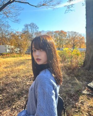 Alisa Sakamaki Instagram - すっっごくいい天気だった日☀️
12月なのにこれだけ暖かいのは嬉しい！🥺
ずっとこの気温がいいなぁ🐜

#坂巻有紗 
#fashion 
#紅葉 
#park 
#fyp 
#00