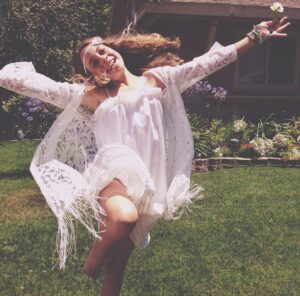 Alisan Porter Instagram - I’ve known you since I was 22. And now you’re 21. You have brought a richness to my life I could never explain. I admire you. I adore you. I can’t wait to celebrate you. Time is a thief but I am so blessed to have spent so many of life’s amazing moments with you by my side. I love you Cassonettie. You are a gem. A diamond. 💎 Happiest 21st Birthday 🥺🥴❤️‍🔥