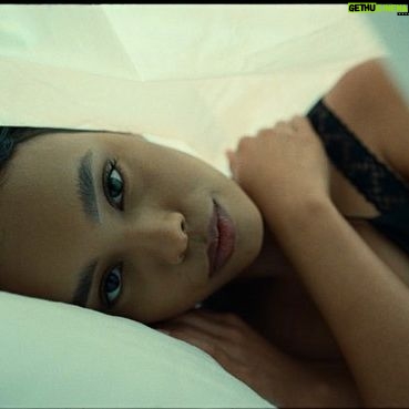 Alisha Boe - 181.5K Likes - Feelin tings in bed for Leon Bridges’s music video “why don’t you touch me” ❤️