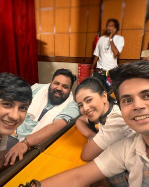 Alisha Parveen Instagram - Fun , love , laughter , learning , fight , memories, emotions & our friendship! 
#Schoolfriends 
Season 2 coming soon🫶🏻🌈

@amazonminitv
