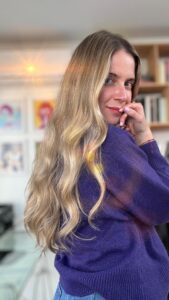 Actress Alison Mandel HD Instagram Photos and Wallpapers August 2024