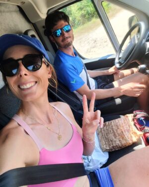 Alizé Cornet Instagram - Alors que les JO de Paris battent leur plein (et que je continue de les suivre avec attention 👀🇨🇵💪), aujourd'hui commence pour moi l'un de mes rêves de toujours : sillonner les routes de France en fourgon 🚌
Deux mois d'exploration pour découvrir notre magnifique pays sous un angle nouveau et nous reconnecter à l'essentiel. À la nature, la lenteur, la contemplation, la simplicité.
Deux mois d'un voyage qui sera sans doute inoubliable, de la Drôme à la Haute Savoie, en passant par les Pyrénées, la Bretagne et le Jura.
L'aventure, la liberté. 
What else ? ✌️

#vanlife