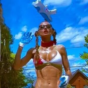 Alizée Paradis Instagram - Sunday dancing✟ill be goin live only4subs soon♡see yaaaʕ•́ᴥ•̀ʔ ⠀⠀⠀⠀⠀⠀⠀⠀⠀⠀⠀⠀
#dance #livedance #bikinimodel #hardcoretechno