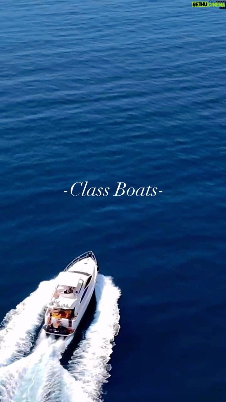 Alketa Vejsiu - 1.4K Likes - Pasioni per detin dhe varkat, na solli ne kete sherbim te ri.
“Class Boats”
Nese do te jetosh detin Jon ne formen me te mrekullueshme, kontakto ne nr e telefonit; 069 700 8441
Te dhenat: Azimut 46 Fly Evo
46 feet
Viti prodhimit 2012
3 dhoma gjoma
2 banjo
1 kuzhine
1 sallon
3 vende qendrimi jashte ( pjesa para me shezllone. Pjesa pas me kolltuk dhe tavoline ngrenie
1 fly
3 dushe ( 2 te brendshme, 1 te jashtem)