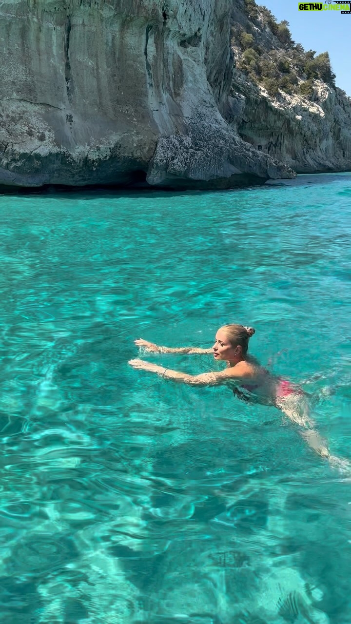 Alketa Vejsiu - 5.9K Likes - Costa Di Baunei…
#spettacolare #sardegna #sardinia