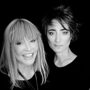 Alla Pugacheva Instagram - Земфира!Личность!Талант!Она как ребёнок ранима,но несгибаема.
Браво!!!