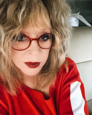 Alla Pugacheva Instagram - Просто захотелось взглянуть на вас❤️