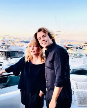 Alla Pugacheva Instagram - 💐🌺🌸🌾🪸🌼🌷☀️