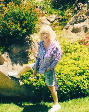 Alla Pugacheva Instagram - Ах,если...
Солнце в небе — это очень,очень хорошо!