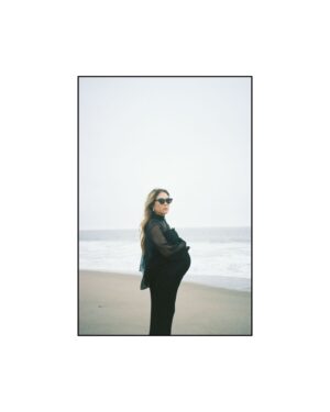 Ally Maki Instagram - Malibu beach, party of 3 ♾️
6.11.24
Captured on digital   film by Sunny Park Photo 
——
Styled x @vivianchan_official 
Glam x @kellyzhangstudio
Jewelry x @kinnstudio
Travis wearing @fearofgod
