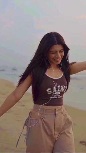 Alma Hussein Instagram - Strongest out of all >❤️ send this to your girls🤝🏻
#explore#explorepage#exploremore#recommended#trend#trending