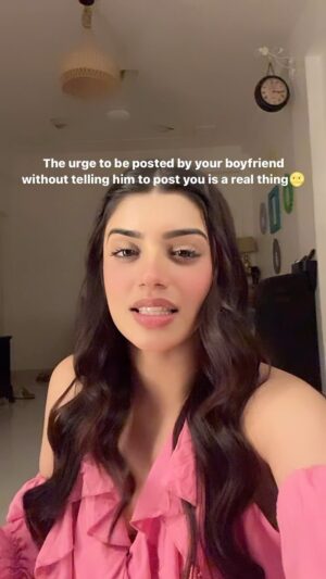 Alma Hussein Instagram - Khud sei Kyu Nahi karlete ho yaar?😭 kinda wish he could read my mind🤡🤡🤡 send this to him>🌝 #explore#explorepage#exploremore#recommended#trend#trending#recommended