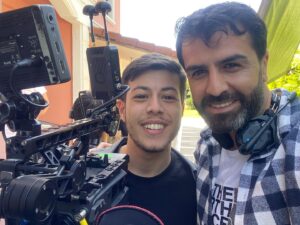 Alp Akar Instagram - Çok güzel bir sezon geçirdim.Tuncay Leto ile deneyimler kazandım. Tuncay ile olan yolculuğumun sonuna geldim. Bana emeği geçen herkese teşekkür ederim. Yapımcım @fatihaksoyresmi teşekkür ederim, @hudutsuzsevdadizi  @nowtvturkiye @medyapimresmi @merveegirgin @direnc @bahadirozdener @haydarsisman @sumelisuzan @a.muratoztrk @gamze.karasu  @actorsmanagement Teşekkür ederim ve son olarak bizi izleyen herkese sonsuz teşekkürler.