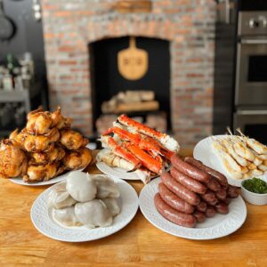 Alvin Zhou Instagram - made the feast from spirited away, a personal favorite of mine

happy thanksgiving everybody 🦃 

🎥 @bingingwithbabish 
@kendall.h.beach 
@steveclark217 
@rachelanndolfi 
@nico.borbolla 
@courtvision 
@bradacash 
@emilijasaxe

@esze.e with the save on the Taiwanese sausages