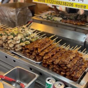 Alvin Zhou Instagram - Markets in Korea are 😮‍💨